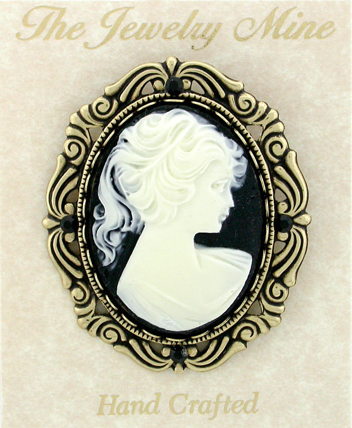 Vintage Reproduction Victorian style cameo costume brooch