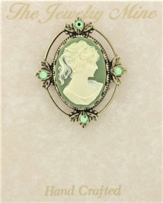 vintage look Victorian style cameo costume brooch