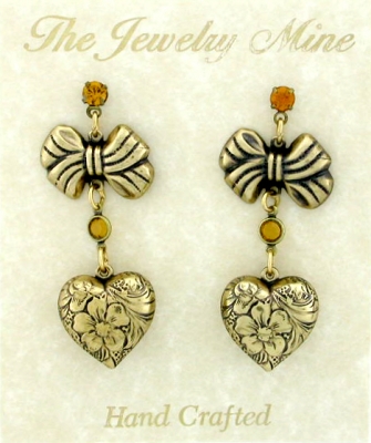 vintage victorian style puffed heart earrings